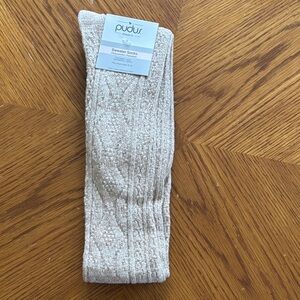 Pudus Cream Cable Knit Sweater Socks